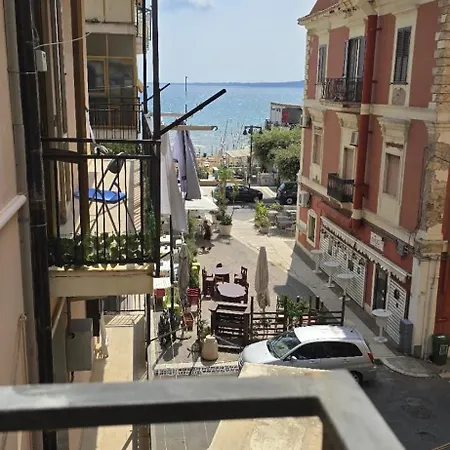Exclusive * Crotone